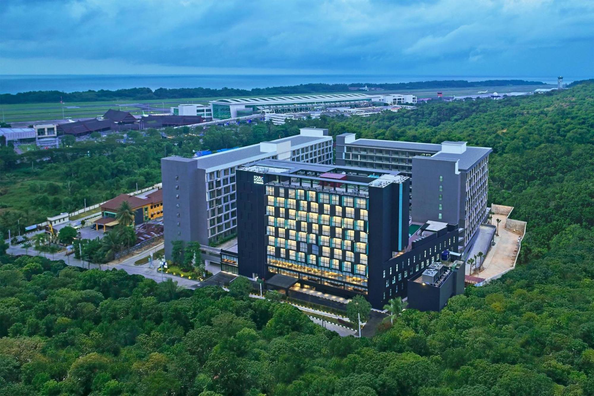 Hotel Four Points By Sheraton Balikpapan Exterior foto